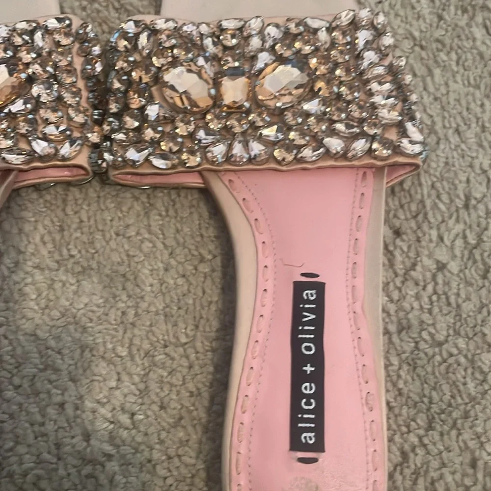 Preowned/final sale beautiful open sandals with jeweled embellishment